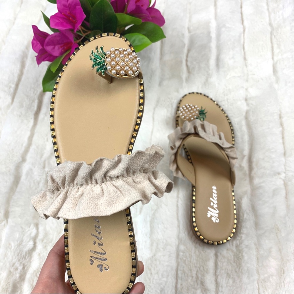 Cream pineapple toe ring sandals - Picture 2 of 6